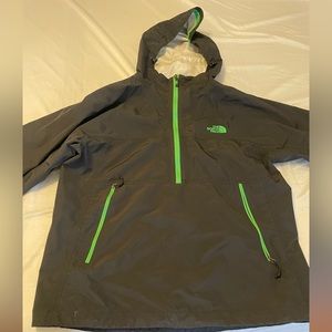 Men’s Black The North Face Rain Jacket Pullover - size Medium